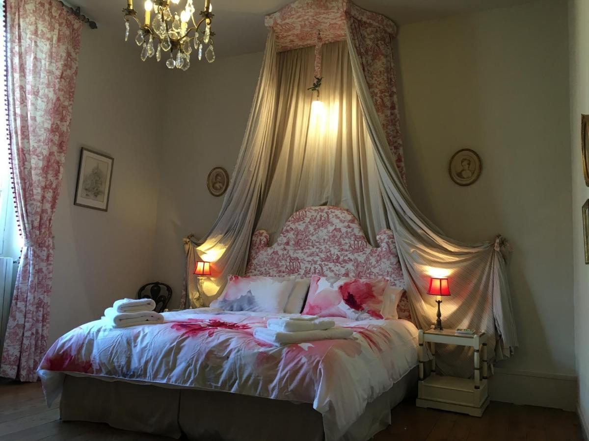 Bed and Breakfast Cours De Thomazeau Кастийонес Экстерьер фото